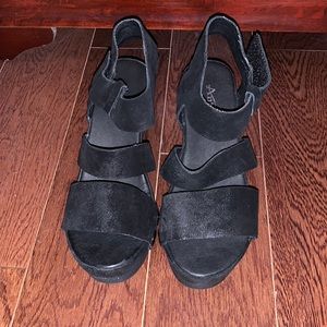 Womens Antelope Linnea Clogs black suede 39. NWOT